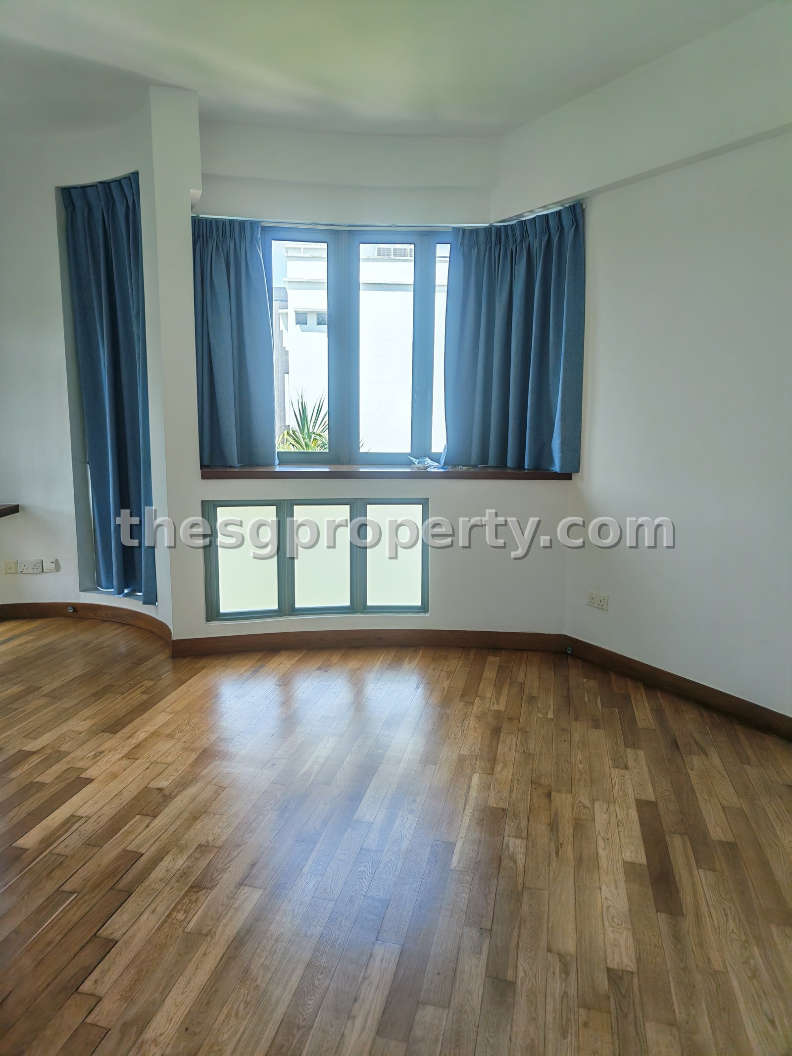 Adam Park Condo — Spacious High-Ceiling Unit photo 5